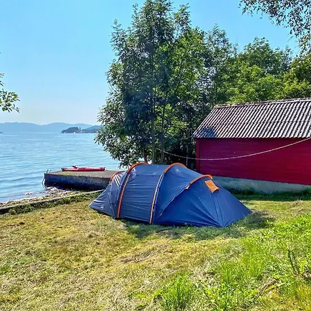 Holiday home 5 Bedroom Cozy In *
